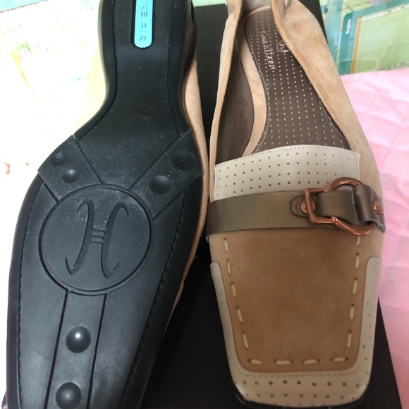 Cole Haan flats size 9 - Picture 3 of 4